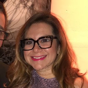 Meet your Posher, Valerie